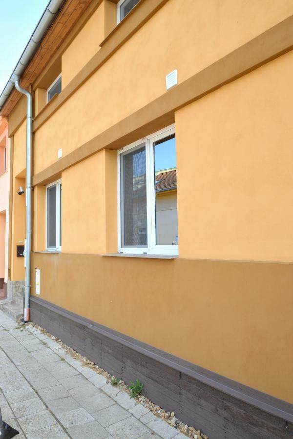 Breclav Centrum المظهر الخارجي الصورة